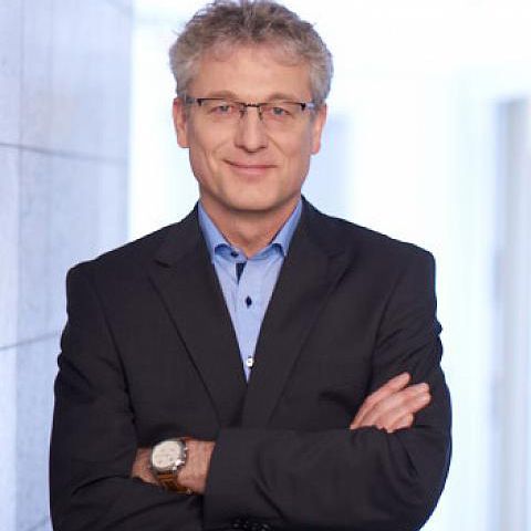 Dr Henning Afflerbach CEO Dr Henning Afflerbach CEO